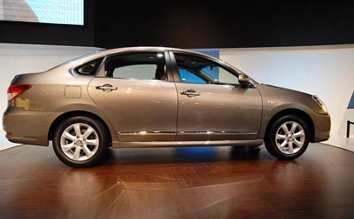 Nissan shows electric NUVU in Shanghai